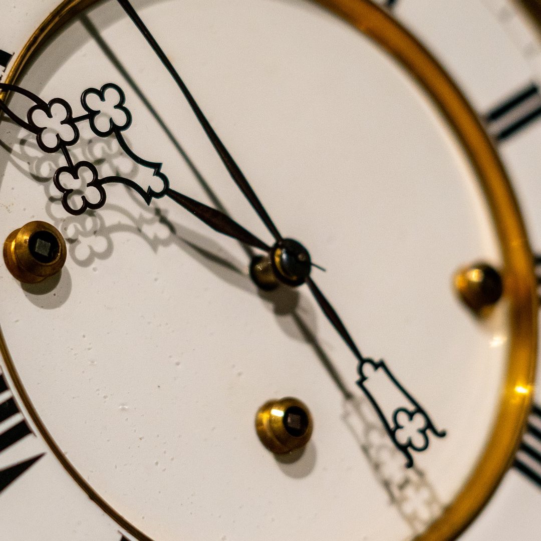 NUMERA TÄNKBART KRING HÅLLBARHET OCH KLIMATARBETE I OFÄRDSTIDER:  Är det klokt att vrida klockan tillbaka?
